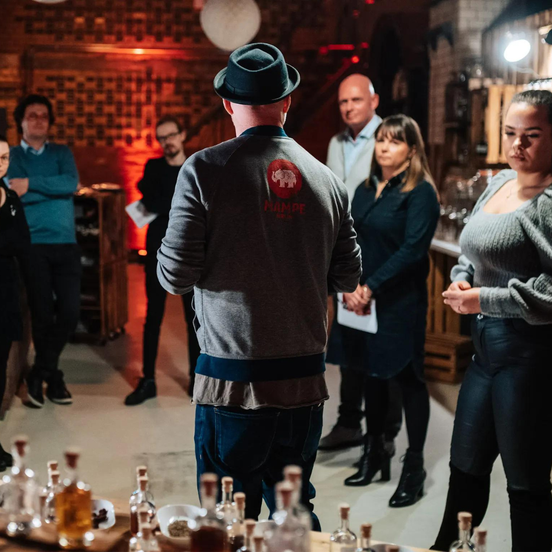 GROßE SCHNAPSGESCHICHTEN: 90min